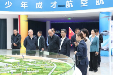 省文旅厅厅长何效祖调研公航旅集团民勤通航乐园建设项目